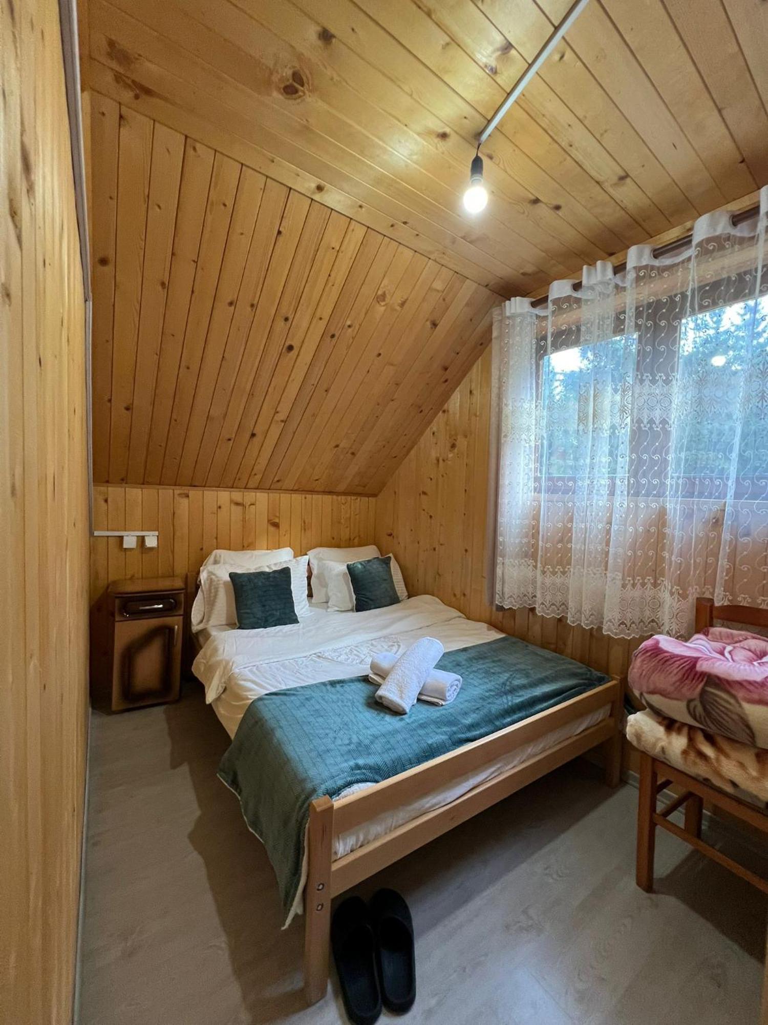 Bed and Breakfast Bujtina Arlindi Вальбоне Екстер'єр фото